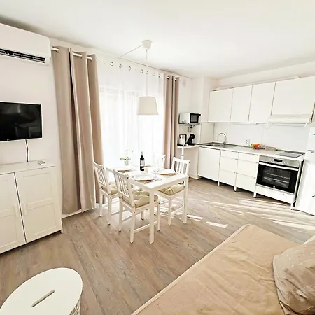 Appartamento 1 Bedroom In Americas!